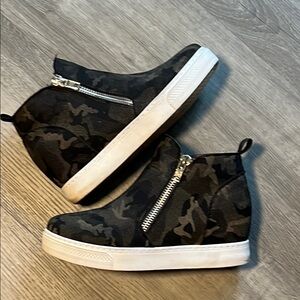 Bamboo Camo Wedge Sneakers